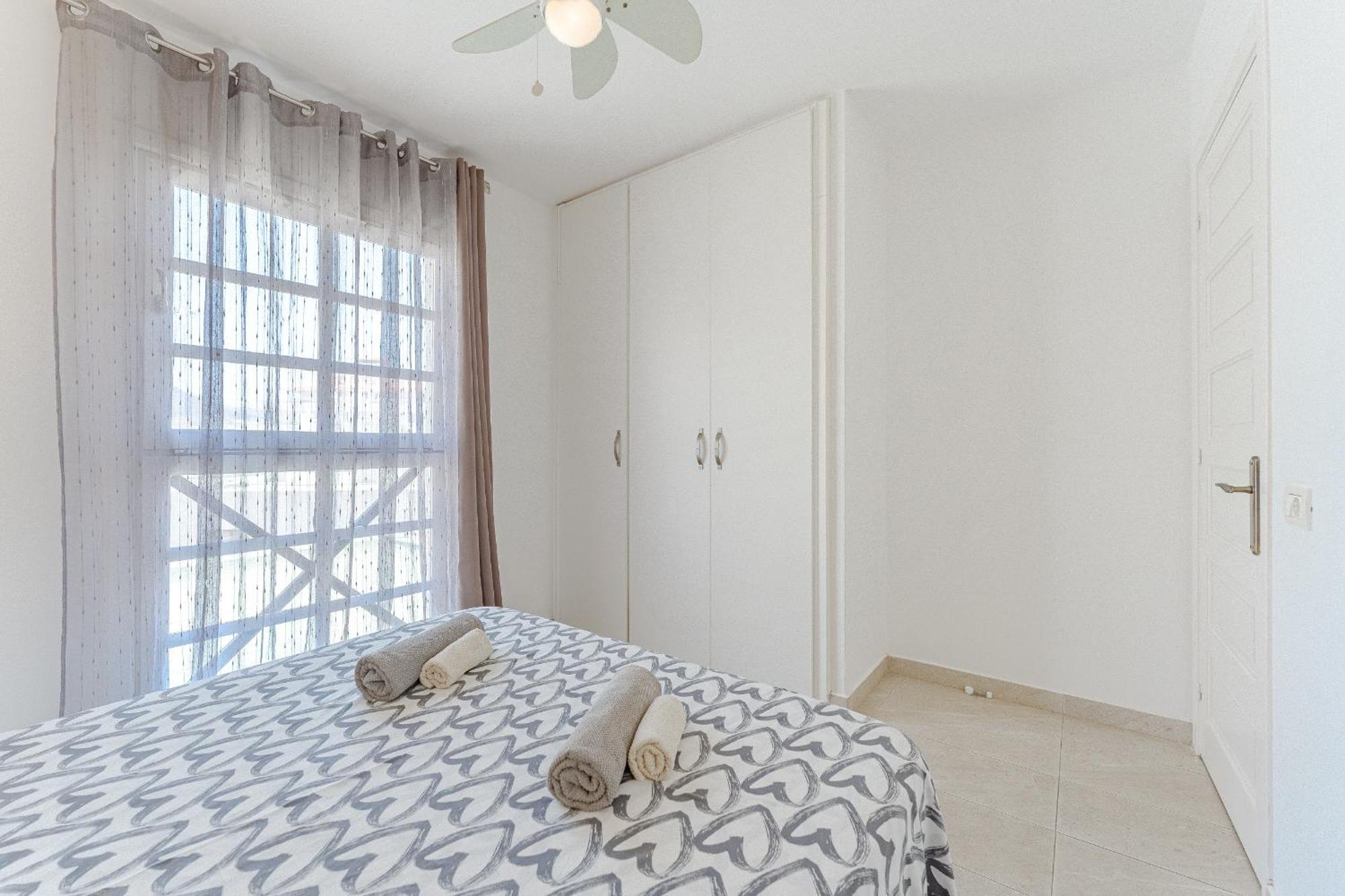 阿罗纳Duplex In Complex Andorra公寓 外观 照片